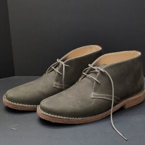 Johnston & Murphy Men's Gray Donnelson Plain Toe Chukka Boots,Size 9M.